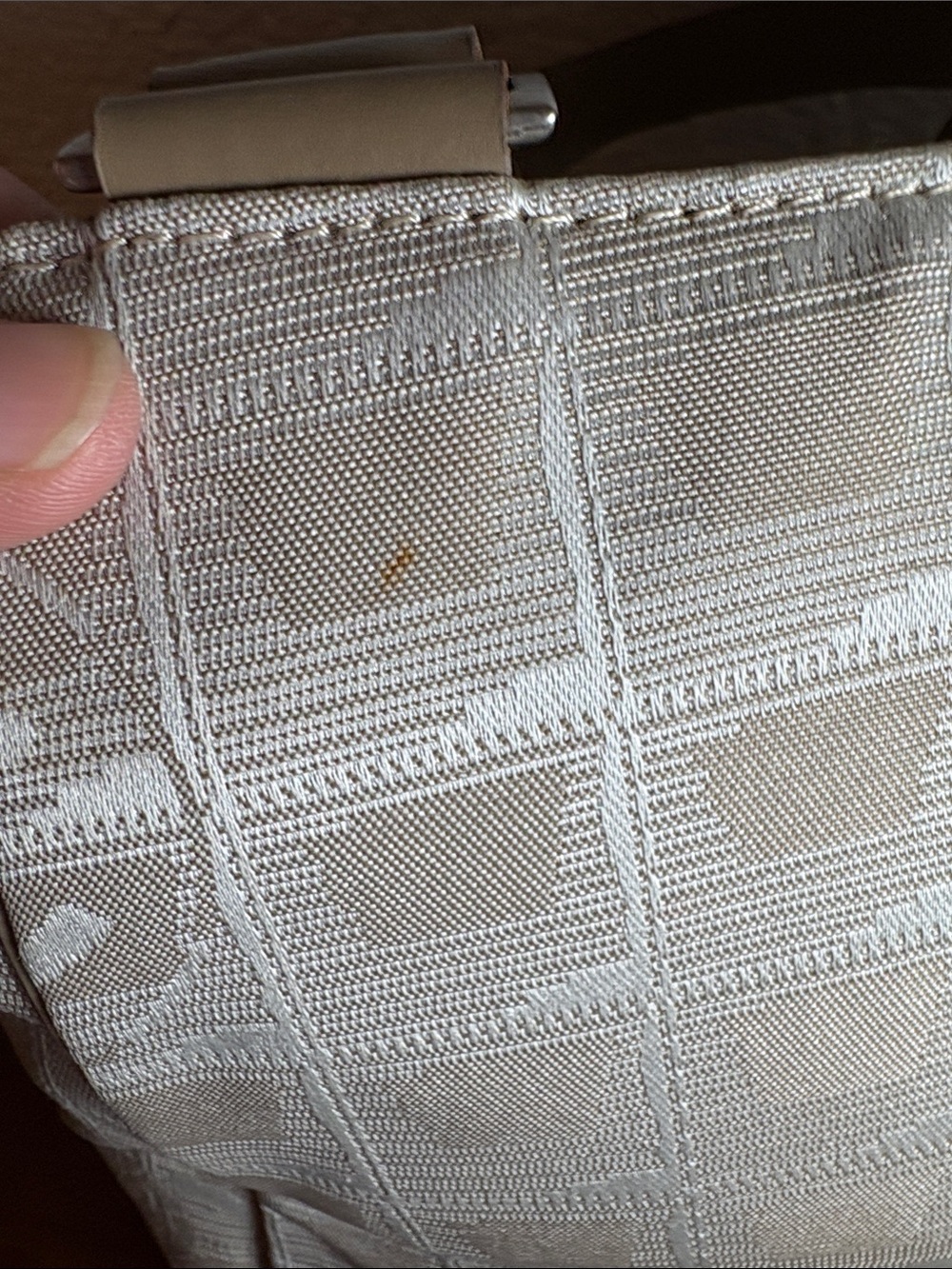 Chanel Travel Ligne Tote Bag - Neutral - Picture 15 of 16